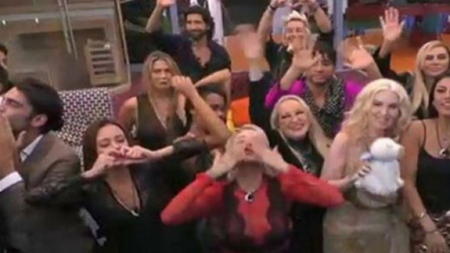 GF Vip 2018, 3 nuovi concorrenti questa sera: Cecchi Paone, Ela Weber e Maria Mons&egrave;