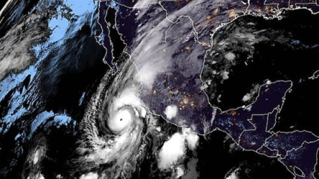 L'uragano Willa diretto verso il Messico