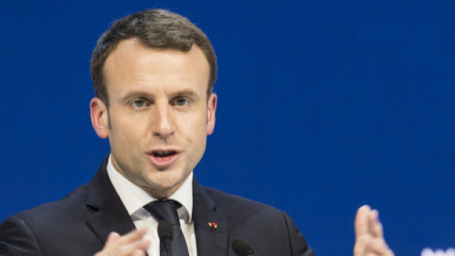 Emmanuel Macron "&eacute;puis&eacute;. Son &eacute;tat de sant&eacute; inqui&egrave;te ses proches.