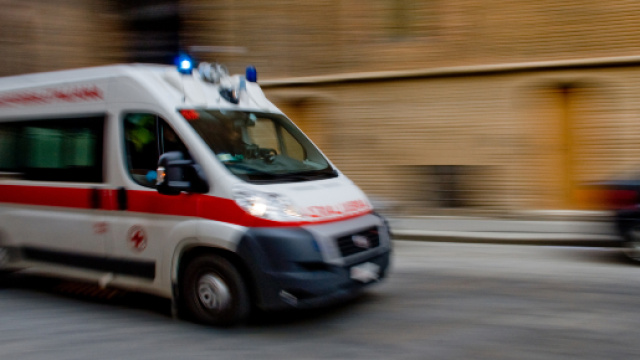 Lecce, donna 49enne muore dopo essere entrata in coma durante una gastroscopia: la famiglia incarica un legale