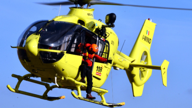 Sondrio: manca l'ambulanza con medico rianimatore, 14enne muore