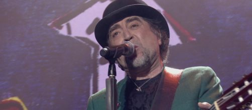 Joaquin Sabina - A Mis Cuarenta y Diez (Directo) - YouTube - youtube.com