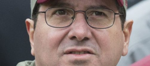 Redskin fans hope Snyder can avoid repeating past mistakes. [image source: Keith Allison/wikipedia CC]