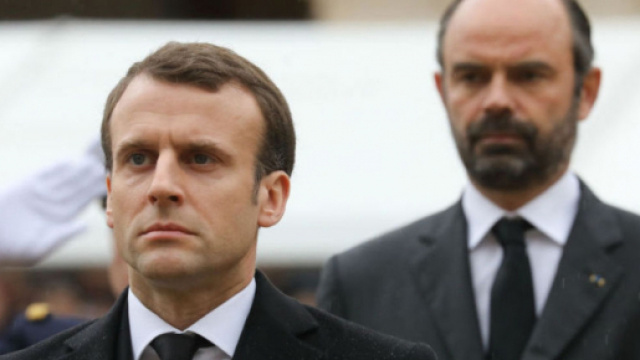 Sondage : Macron toujours moins populaire que Philippe