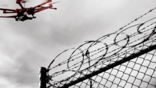 Taranto, drone cade all'interno del carcere