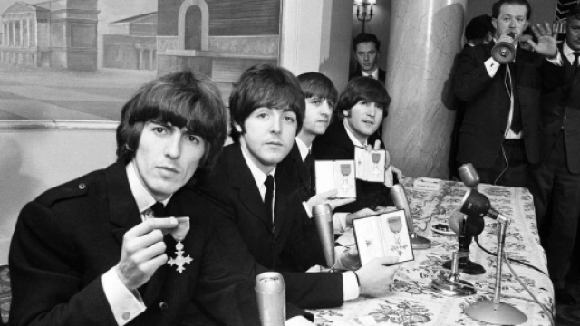 The Beatles receive their MBE medals from Queen Elizabeth II on ... - liverpoolecho.co.uk