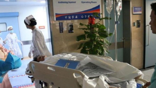 Cina, accoltella 14 bambini: ferite lievi