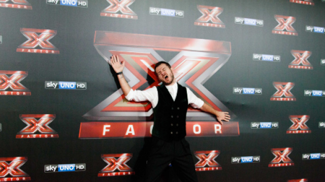 x factor 12 replica live show Tv8