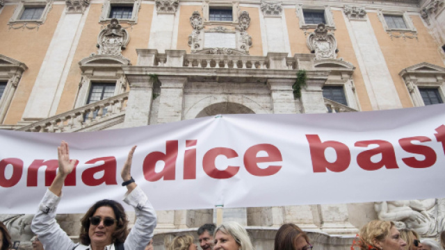 Roma: in Piazza del Campidoglio manifestazione contro il degrado.