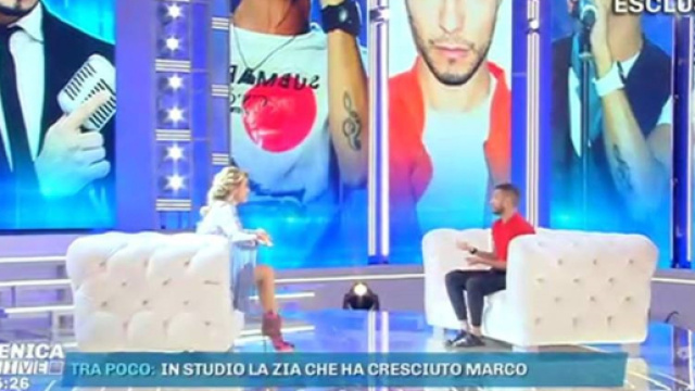 Marco Carta ospite in studio di Domenica Live