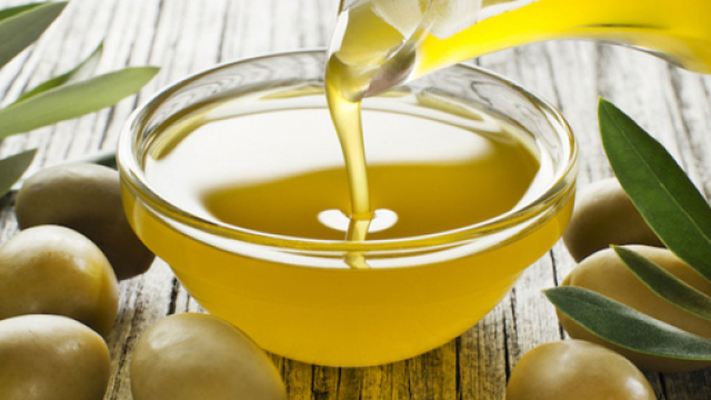 Olio extravergine per prevenire il tumore all'intestino: i risultati di una ricerca scientifica