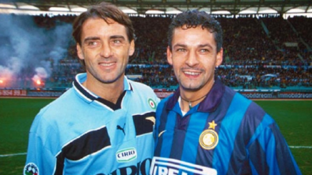 Roberto Mancini e Roberto Baggio prima di Lazio-Inter del 1999
