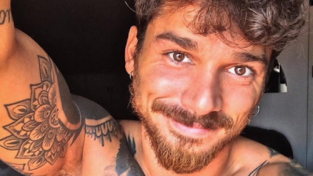 Gossip Uomini e Donne: Andrea Cerioli conquista il pubblico, che chiede un suo trono bis.