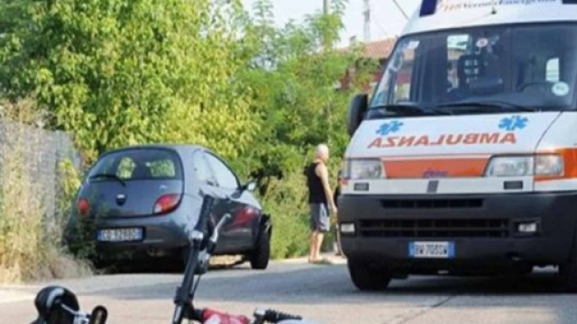 Investe braccianti sulla strada, un morto (foto occhiodisalerno.it)