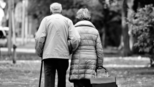 Riforma pensioni: dall'Ue prosegue il pressing sulla Manovra mentre la maggioranza torna all'attacco sulla legge Fornero