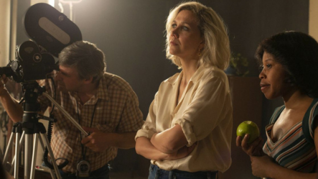 Sul set di The Deuce, dietro le quinte si osserva una scena bollente della serie tv di HBO