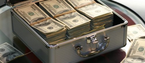 Kardashian's bodyguard is being asked to pay up. [Image source: Pexels]