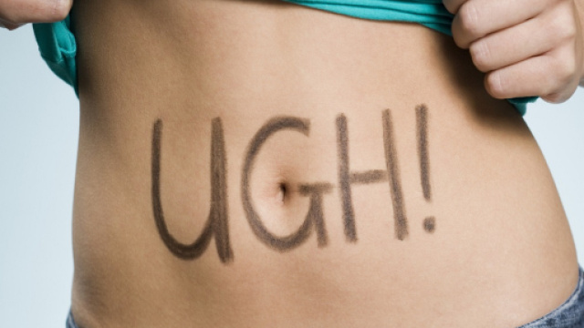 Pancia gonfia, 5 cibi che aiutano ad avere l'addome piatto