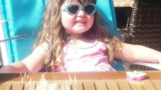 Turchia, bimba cammina e perde i sensi: la morte dopo qualche giorno.