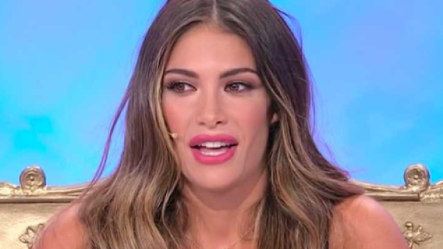 Anticipazioni Uomini e Donne: Mara Fasone non si fida di Andrea Dal Corso.