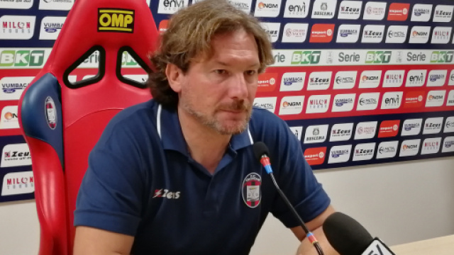Il tecnico del Crotone Giovanni Stroppa