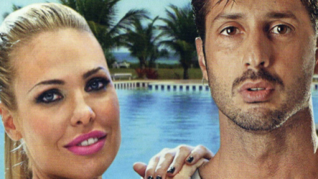 Grande Fratello VIP: Ilary Blasi lancia una frecciatina a Fabrizio Corona nella 3^ serata.