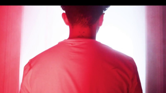 Doxx de dos pour son nouveau clip "Col&egrave;re" issu de son dernier EP "Au final".