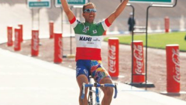 Andrea Tafi, la vittoria alla Roubaix nel 1999