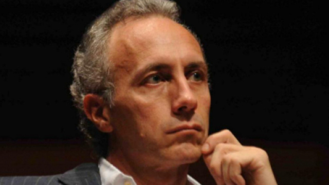 Marco Travaglio contro Repubblica sul caso Raggi