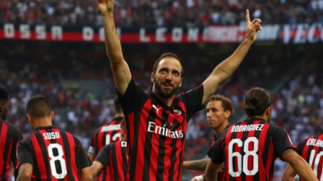 Milan, Gattuso: 'La Juve &egrave; pi&ugrave; forte', Higuain chiede scusa, 'Ho perso la testa'