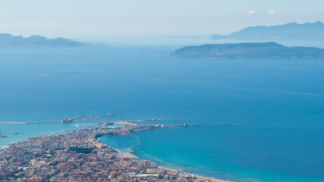 Nuovi casting per la serie TV dal titolo 'Anna' e selezioni in corso per un video musicale