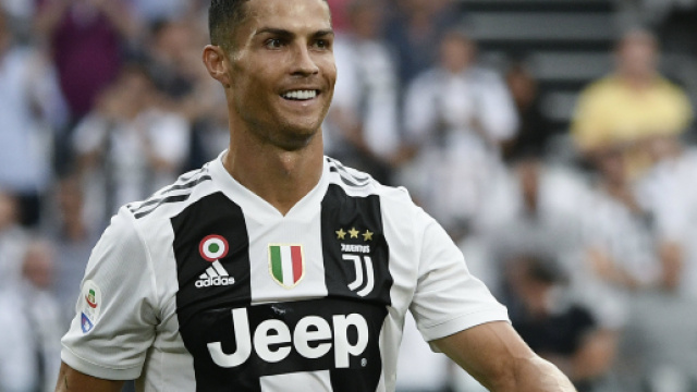 Londra, Cristiano Ronaldo spende 31 mila euro per due bottiglie di vino