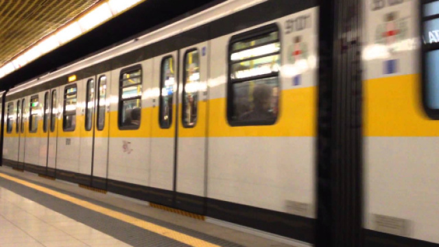 Milano, incidente in metropolitana alla fermata Uruguay