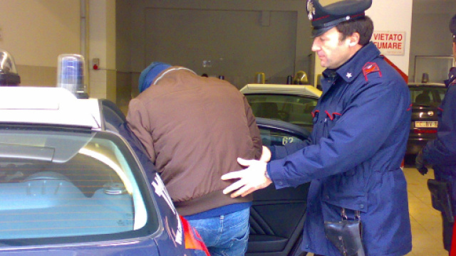 Un arresto per droga a San Vitaliano (Napoli)