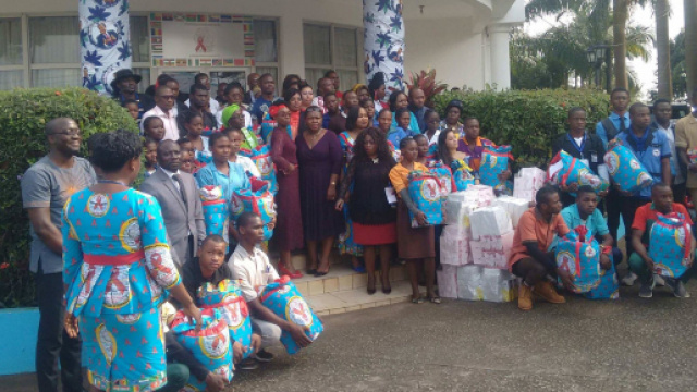 Le si&egrave;ge de Synergies africaines lors de la remise de dons (c) Odile Pahai