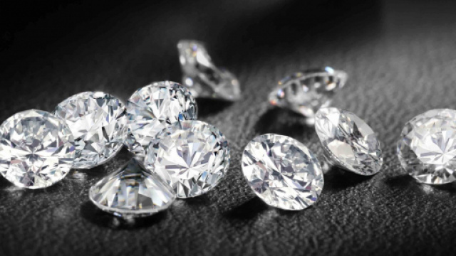 Scandalo dei diamanti: banche colpevoli, clienti truffati
