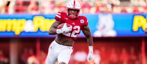 Devine Ozigbo walks off the field a winner in his home finally. [Image via Elite Sports/YouTube]