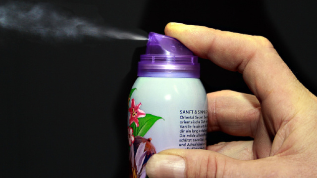 Ha usato il deodorante come 'droga' ed &egrave; morto a 19 anni per arresto cardiaco.