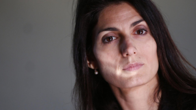 Virginia Raggi: manifestazione di sostegno in Campidoglio dopo assoluzione
