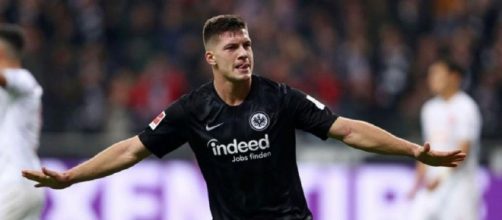 el delantero serbio de 20 a&ntilde;os, revelaci&oacute;n de la Bundesliga alemana