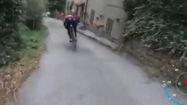 Vincenzo Nibali prova la sua nuova Merida con i freni a disco