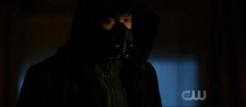 Chris Klein teased an origina story for Cicada and his dagger's other abilities [Image Credit: Dani Ruah/YouTube screencap]