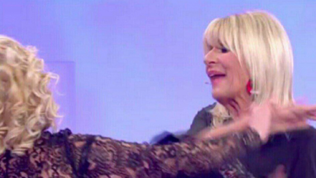 Uomini e Donne: scoppia la lite tra la Cipollari e la Galgani, interviene Maria