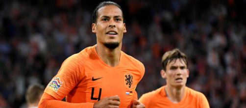 Virgil Van Dijk celebrando el 2-2