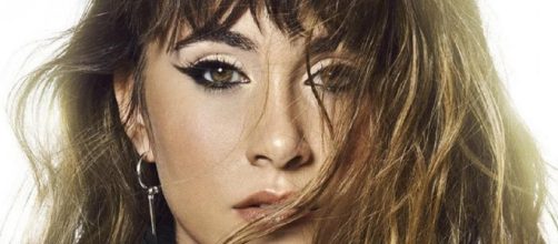 Aitana, en la portada de "Tr&aacute;iler", su primer EP. / UNIVERSAL MUSIC