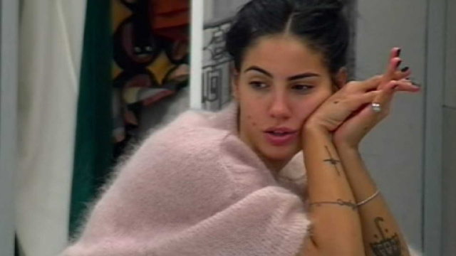 Giulia De Lellis indossa pellicce vere: &egrave; polemica sui social, l'attacco di Daniela Martani.