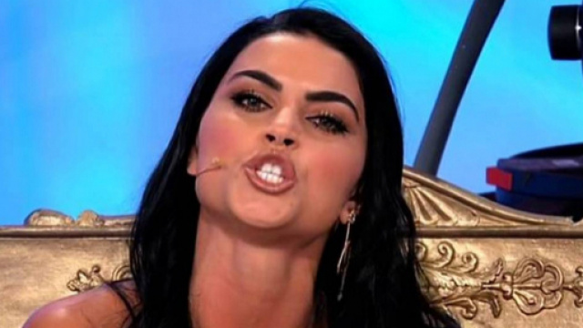 Spoiler Uomini e Donne: Teresa manda via quasi tutti i suoi corteggiatori