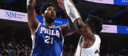 Joel Embiid continues to dominate the competition as he did against the Pelicans on Wednesday. [Image via NBA/YouTube]