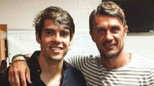 Maldini e Kak&agrave; negli spogliatoi
