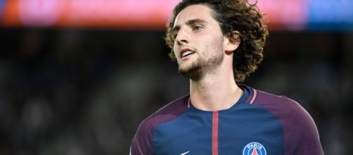 Con la venta de Adrien Rabiot el PSG evitar&aacute; su ingreso al FC Barcelona